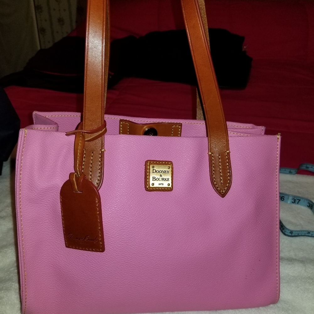 Dooney & Bourke Bag